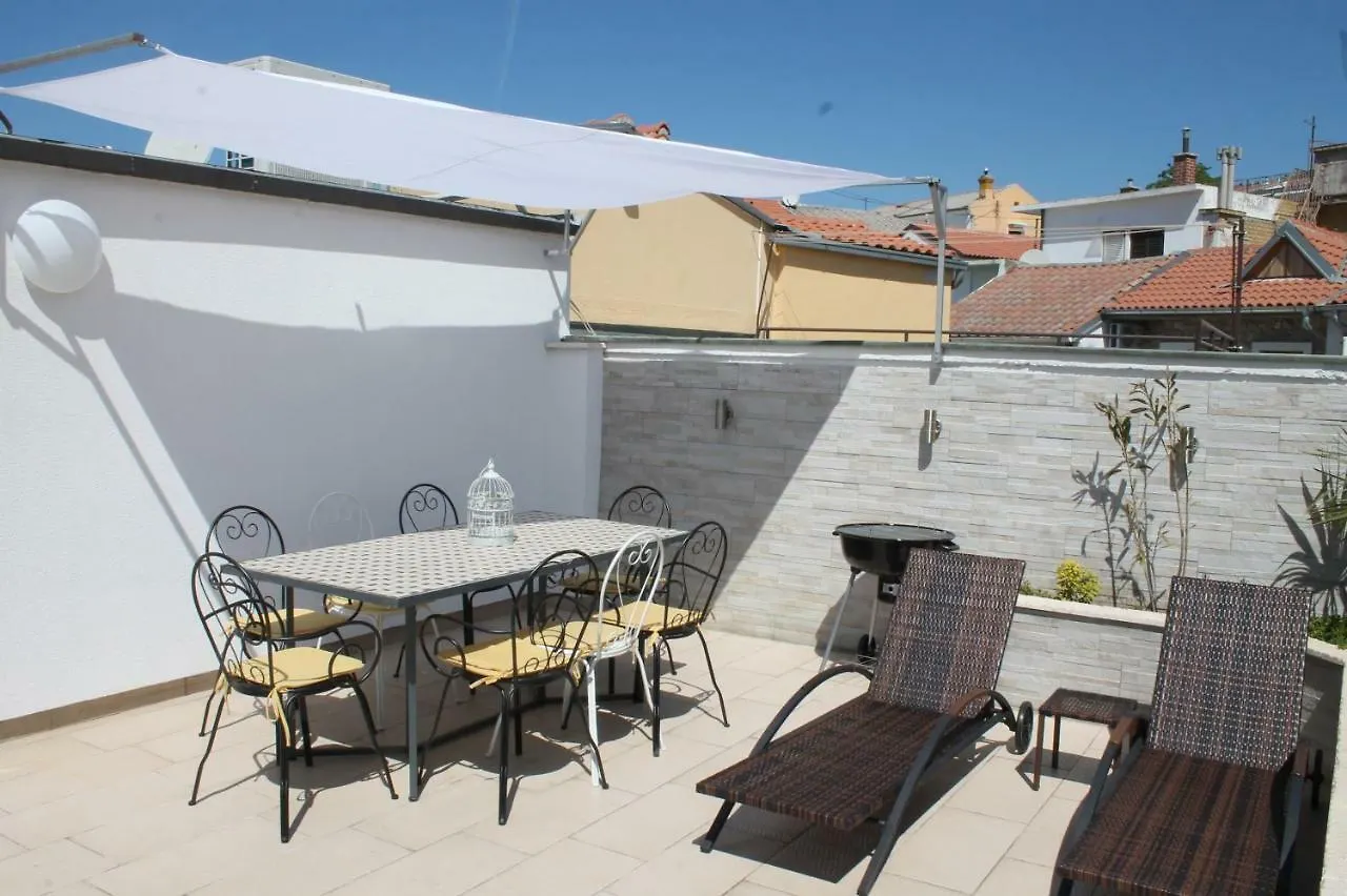 Apartment Apartmani Vila Angelina Selce